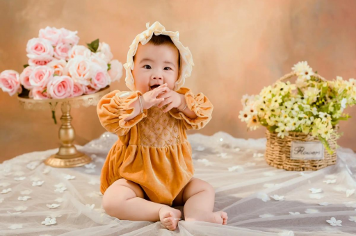 中国香港宝宝打喷嚏是什么原因